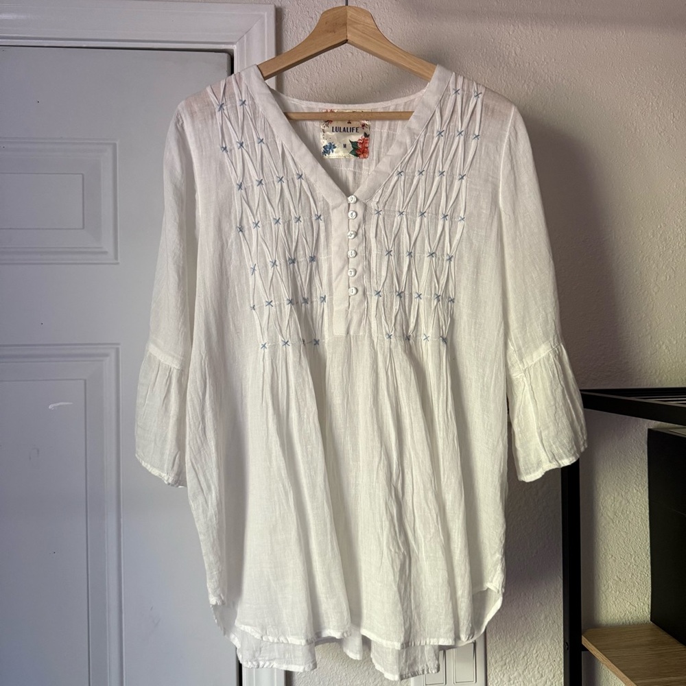 LULALIFE white cotton embroidered long bell sleeve boxy popover blouse shirt